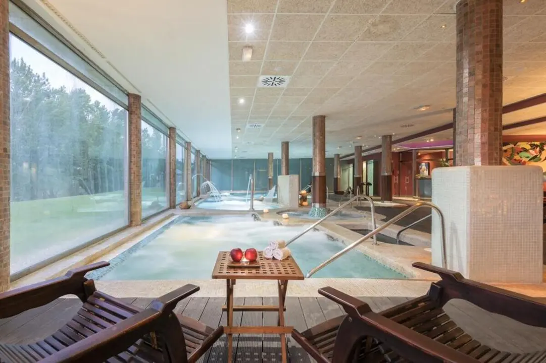 El hotel del Pirineo donde se hospedan los famosos: es el favorito de Mario Casas