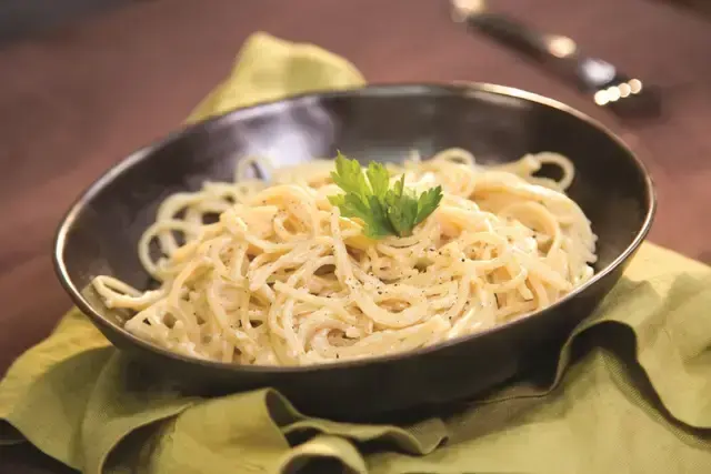 La receta de pasta con un toque de Arag&oacute;n: espaguetis al queso de Tronch&oacute;n