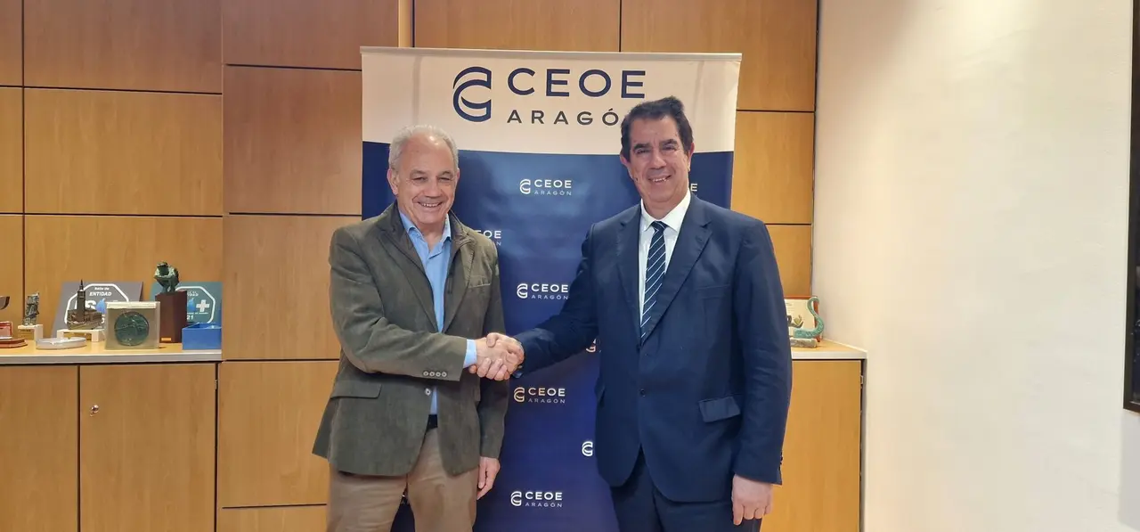 Alejandro Ibrahim (dcha.),  Cl&uacute;ster Aera y Miguel Marzo, CEOE Arag&oacute;n
