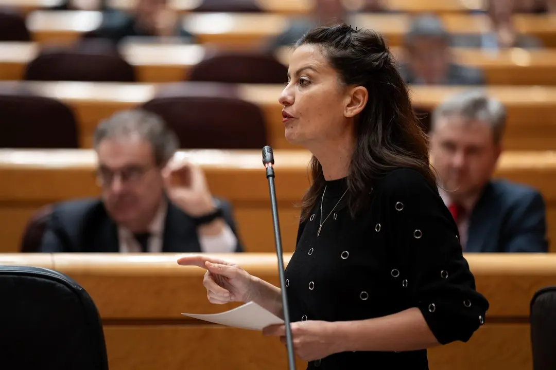 La ministra de Juventud e Infancia, Sira Rego, durante una sesi&oacute;n de control en el Senado, a 11 de marzo de 2025, en Madrid (Espa&ntilde;a). - Diego Radam&eacute;s - Europa Press