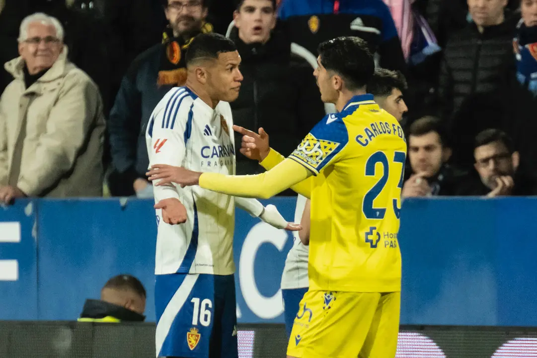 Arriaga con el Real Zaragoza / MARCOS CEBRI&Aacute;N