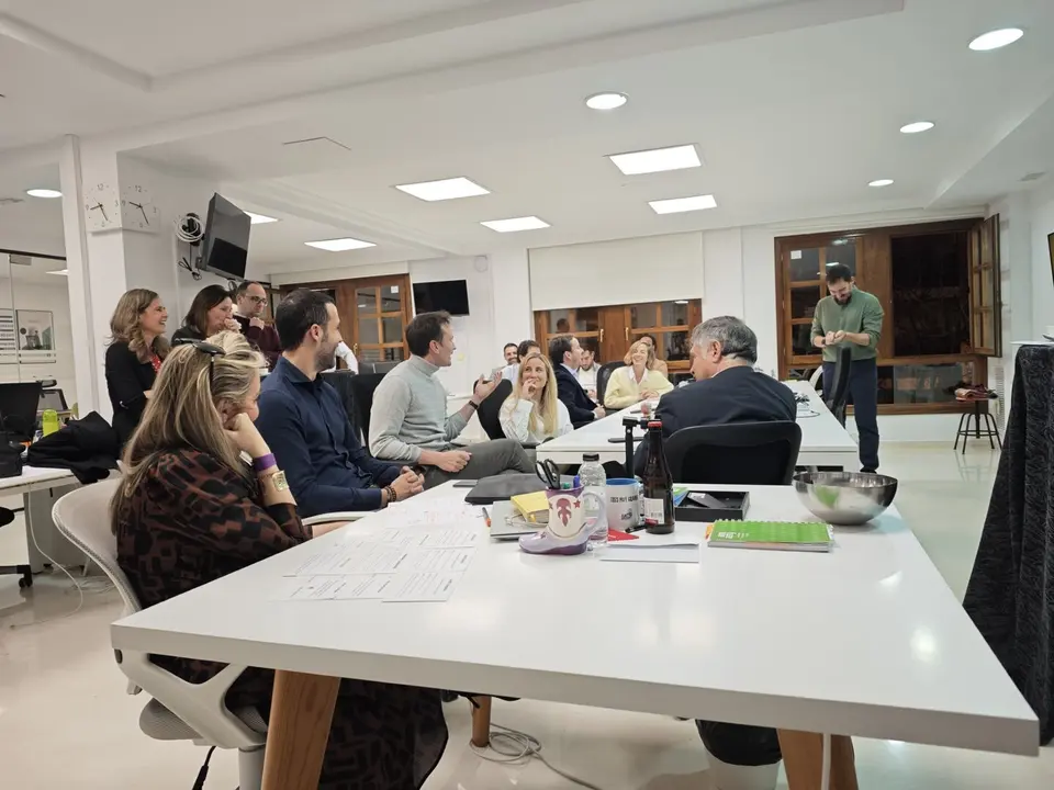 La revoluci&oacute;n de Zebra en la sede de HOY ARAG&Oacute;N: 35 directivos, un reto y mucha innovaci&oacute;n