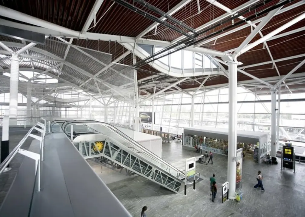 El aeropuerto de Zaragoza, en una foto de archivo / HOY ARAG&Oacute;N