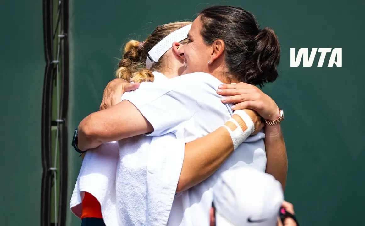 Conchita Mart&iacute;nez con Andrea / WTA