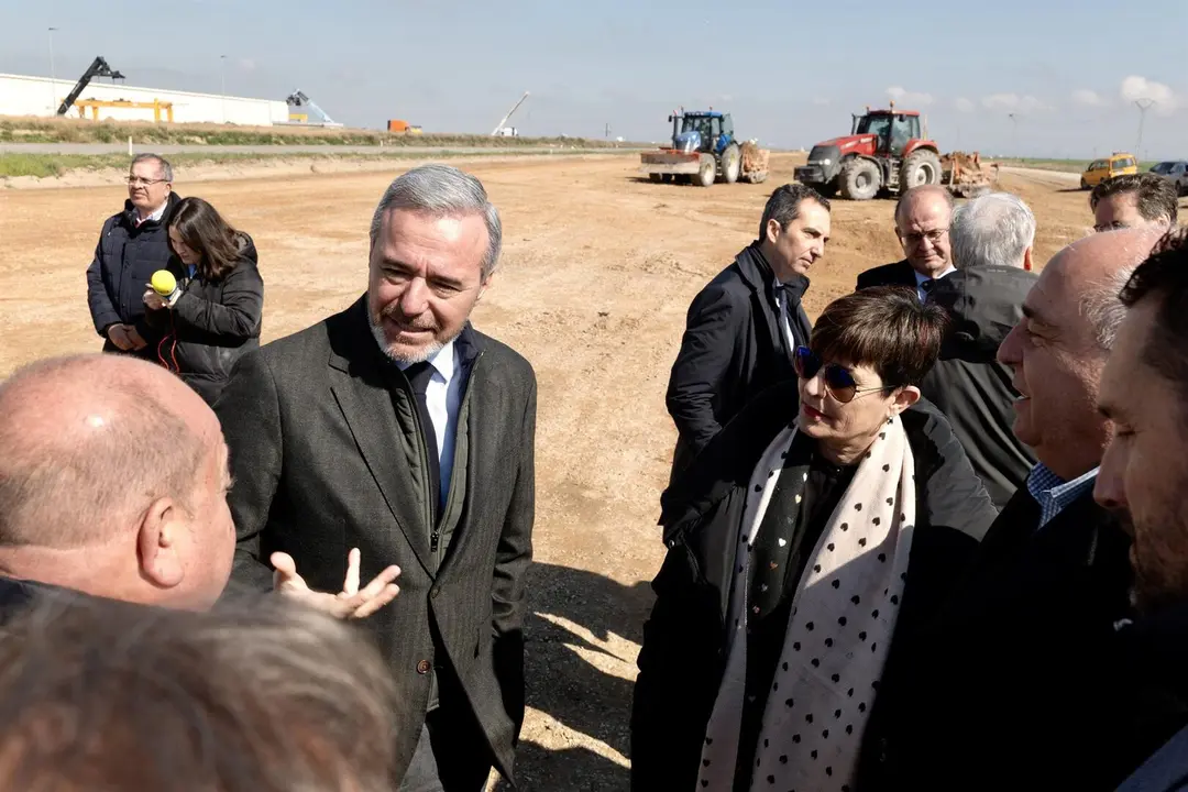 El presidente del Gobierno de Arag&oacute;n, Jorge Azc&oacute;n, en Tauste