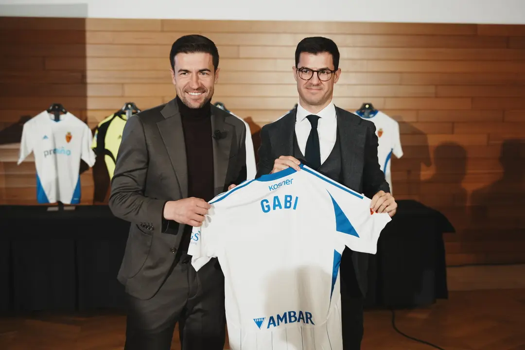 PRESENTACI&Oacute;N DE GABI / &Aacute;LVARO CALVO