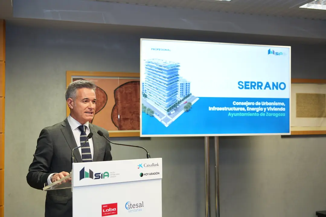 V&iacute;ctor Serrano, consejero de Urbanismo del Ayuntamiento de Zaragoza. / &Aacute;LVARO CALVO