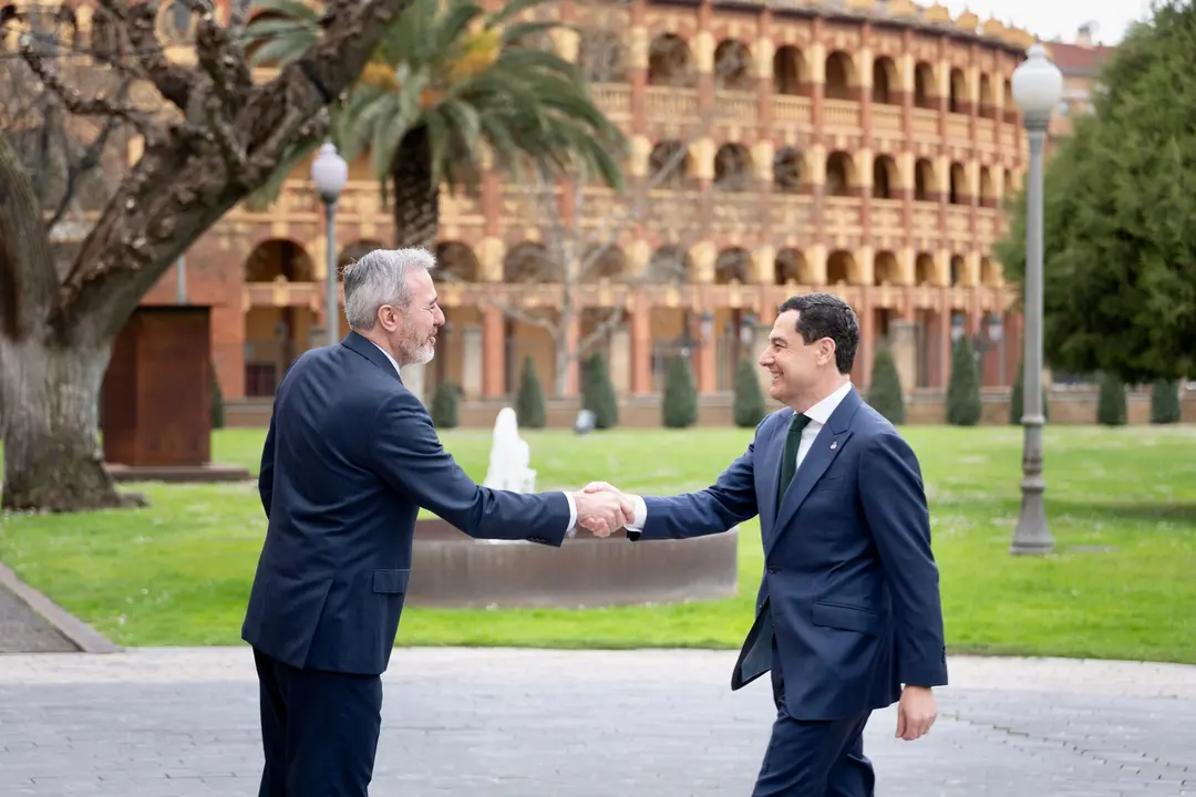 El presidente de Arag&oacute;n, Jorge Azc&oacute;n, y el presidente de la Junta de Andaluc&iacute;a, Juanma Moreno Bonilla