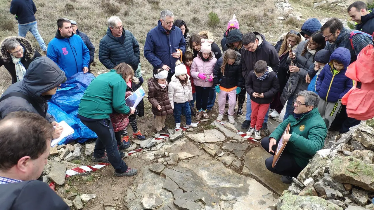 Fundaci&oacute;n Din&oacute;polis presenta en el 'Open Dino Teruel': m&aacute;s de 40 f&oacute;siles de reptil volador