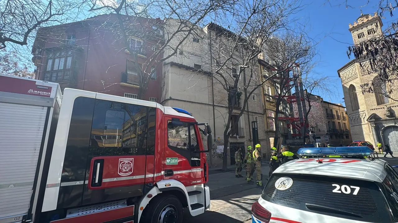 Desalojo edificio en La Magdalena
