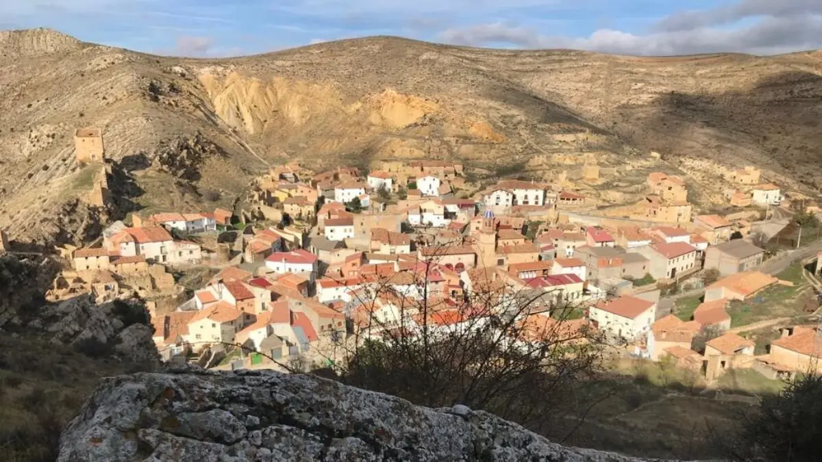 Vista de Bue&ntilde;a (Teruel). / Asociaci&oacute;n El Reajo