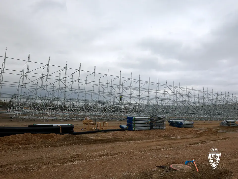 Obras en el Estadio Modular en Parking Norte / Real Zaragoza