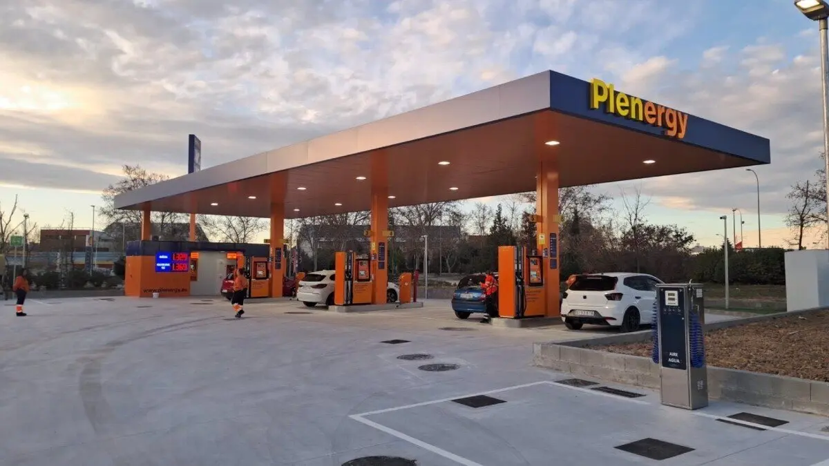 Estaci&oacute;n de servicio de Plenergy / PLENERGY