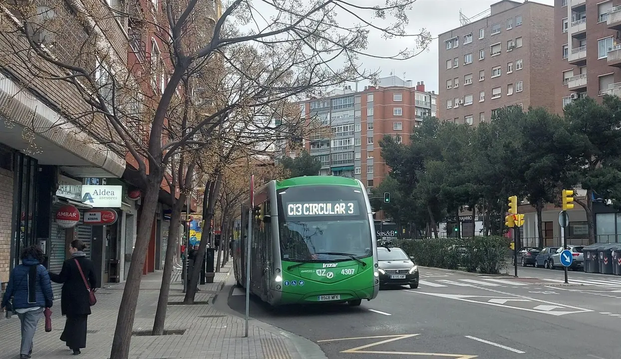 Nuevo autob&uacute;s circular de Zaragoza. - EUROPA PRESS
