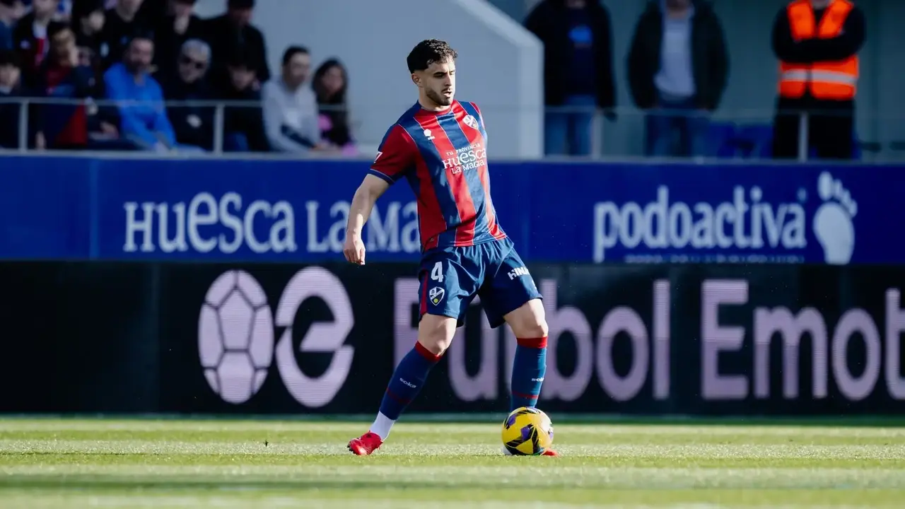 Rub&eacute;n Pulido con la SD Huesca / SDH