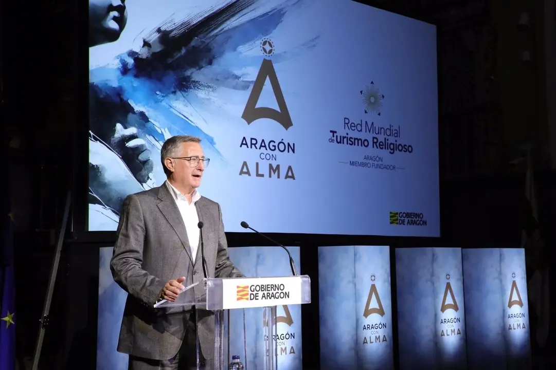 El consejero Manuel Blasco presenta la estrategia 'Arag&oacute;n con alma' en la iglesia de San Cayetano. - GOBIERNO DE ARAG&Oacute;N