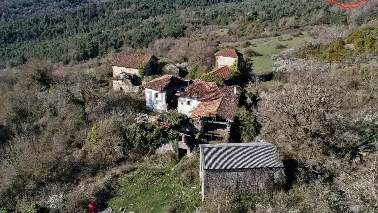 Manantial, coto de caza y 1,6 millones: el pueblo a la venta pegado a Arag&oacute;n