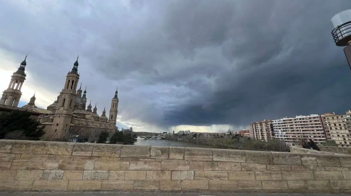 El tiempo que llega ya a Arag&oacute;n en 24 horas: alerta de la AEMET ./ SoydeZaragoza