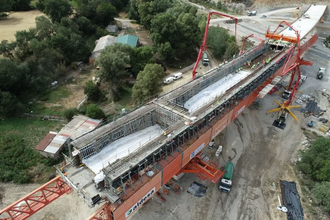 El viaducto de Sabi&ntilde;anigo que es &uacute;nico en el mundo: 934 metros de largo a 50 metros de altura