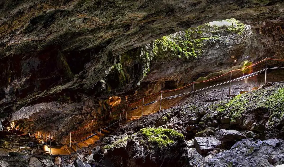 La cueva de Arag&oacute;n que estuvo habitada: fue refugio de brujas y ahora de 500 murci&eacute;lagos
