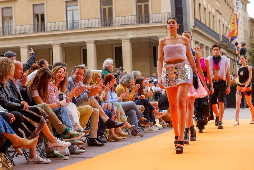 Archivo - Arag&oacute;n Fashion Street, en la plaza del Pilar en 2024. - CHUS MARCHADOR, Europa Press