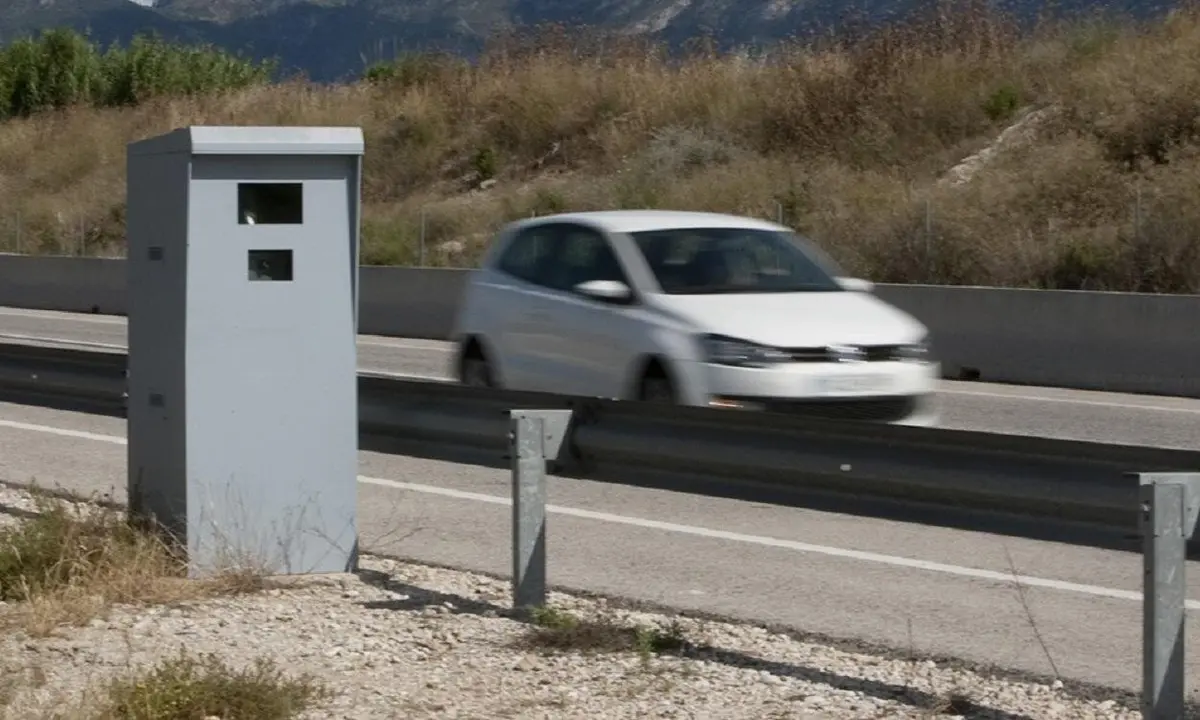 La DGT implanta radares con IA