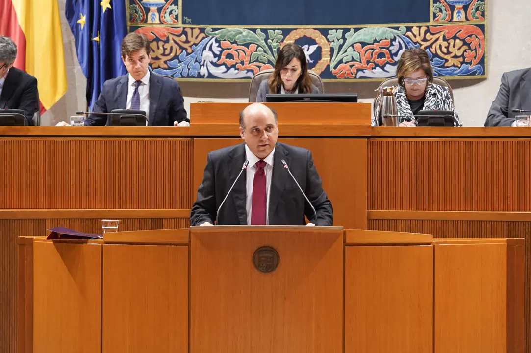 El presidente de la C&aacute;mara de Cuentas en el Parlamento aragon&eacute;s