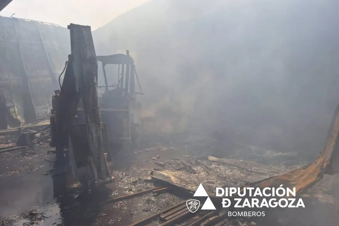 Estado en el que ha quedado la nave. - DIPUTACI&Oacute;N DE ZARAGOZA