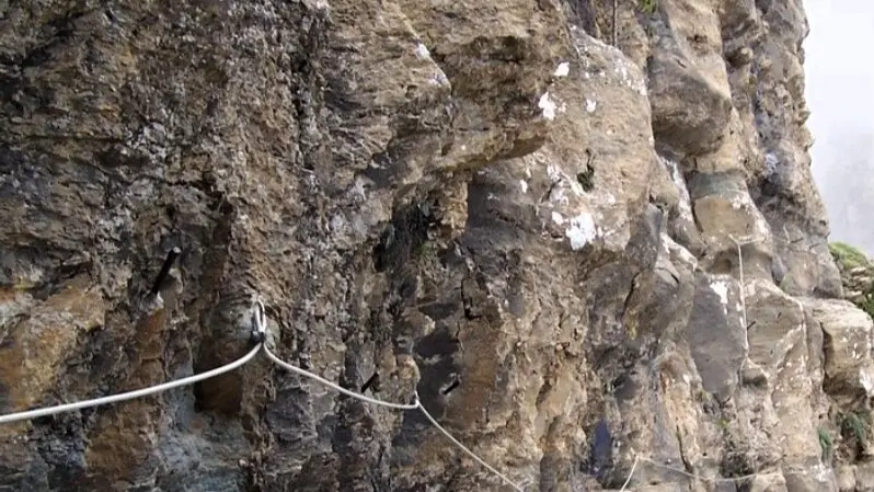 Cortadas las clavijas de Cotatuero. / Monta&ntilde;a Segura