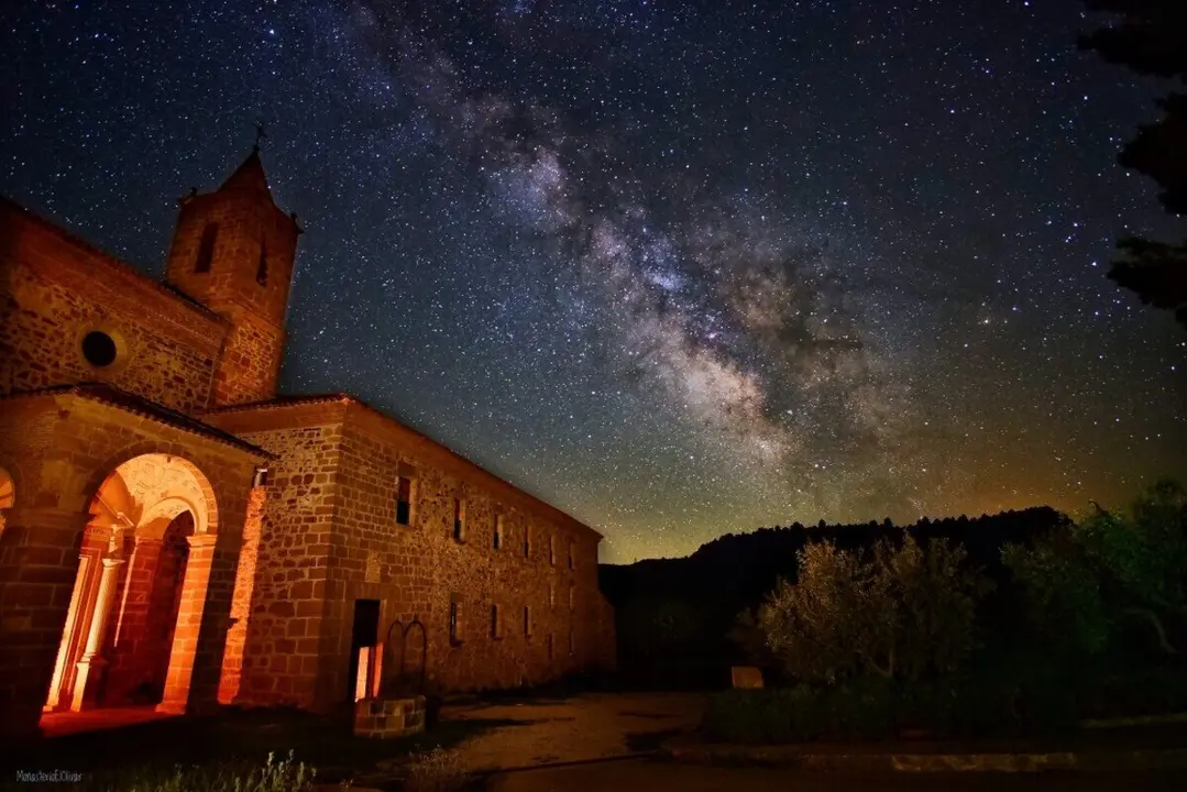 Este monasterio de Arag&oacute;n sigue habitado por frailes... y puedes ir a comer all&iacute;