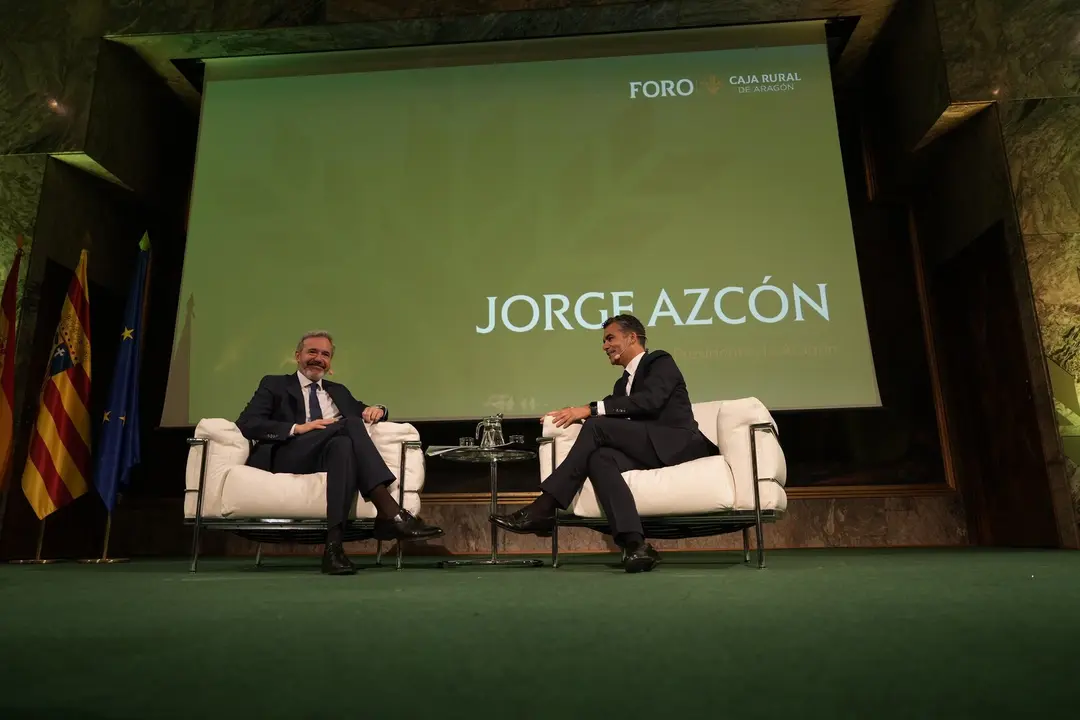 El presidente de Arag&oacute;n, Jorge Azc&oacute;n, en el foro de Caja Rural
