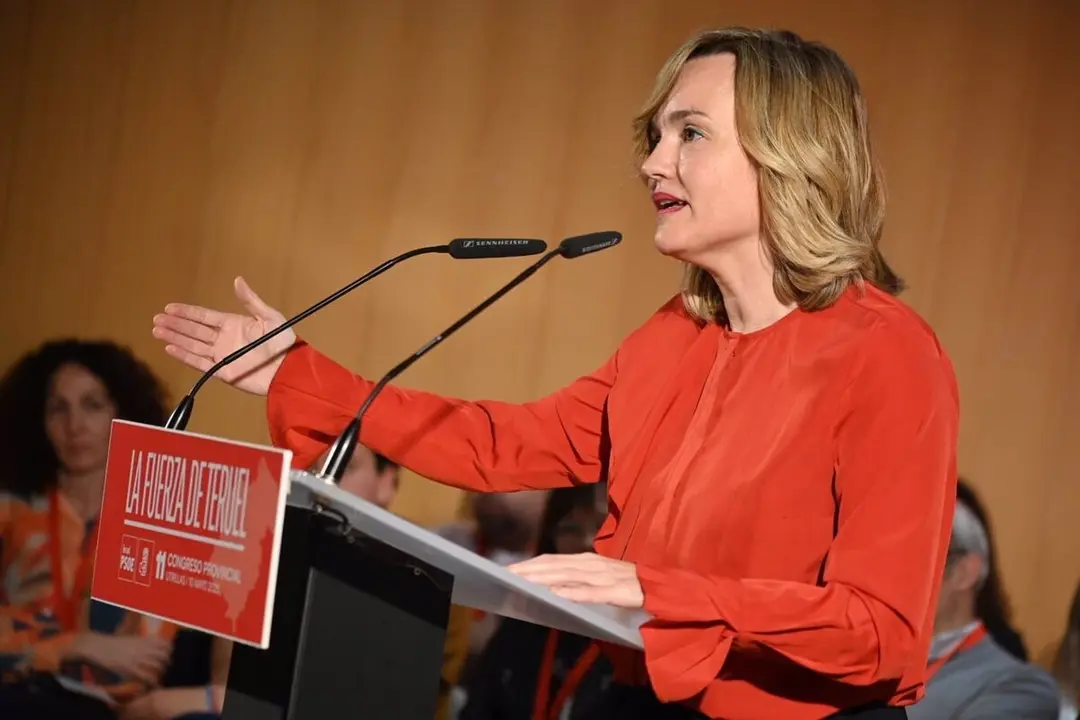 La secretaria general del PSOE Arag&oacute;n, Pilar Alegr&iacute;a, durante su intervenci&oacute;n en el und&eacute;cimo congreso provincial del PSOE Teruel que se celebra este s&aacute;bado en Utrillas. - PSOE TERUEL