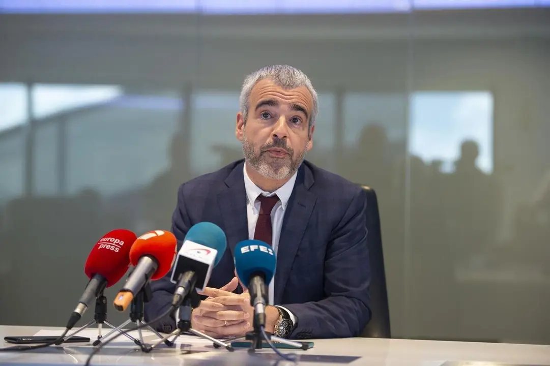 El presidente de Aena, Maurici Lucena, atiende a los medios de comunicaci&oacute;n, en la sede de Aena, a 9 de mayo de 2025, en Madrid (Espa&ntilde;a). - Gustavo Valiente - Europa Press
