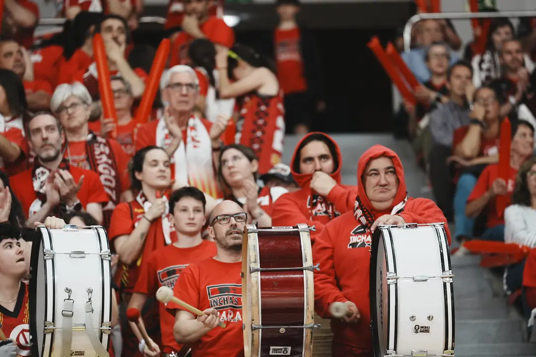 Afici&oacute;n de Casademont Zaragoza ante Valencia Basket / &Aacute;lvaro Calvo
