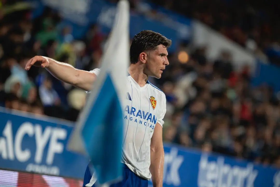 Guti con el Real Zaragoza / MARCOS CEBRI&Aacute;N