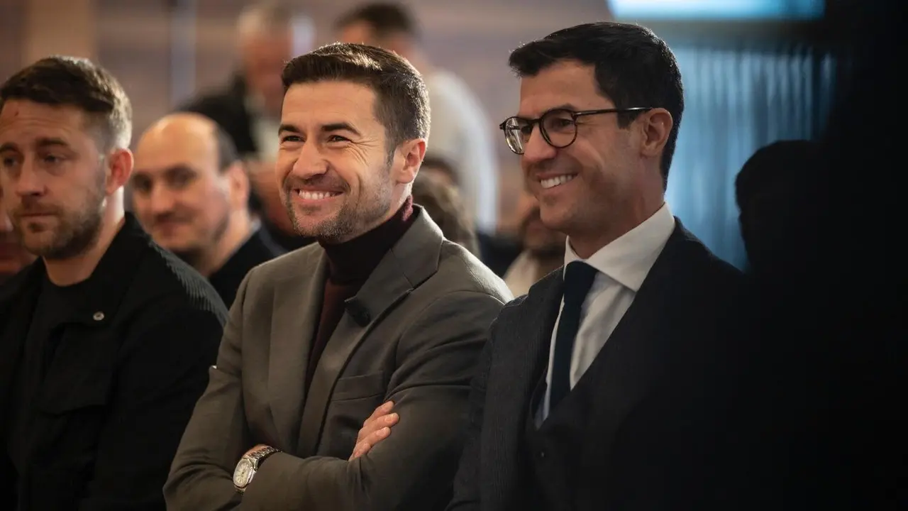 Fernando L&oacute;pez y Gabi durante su presentaci&oacute;n / Marcos Cebri&aacute;n