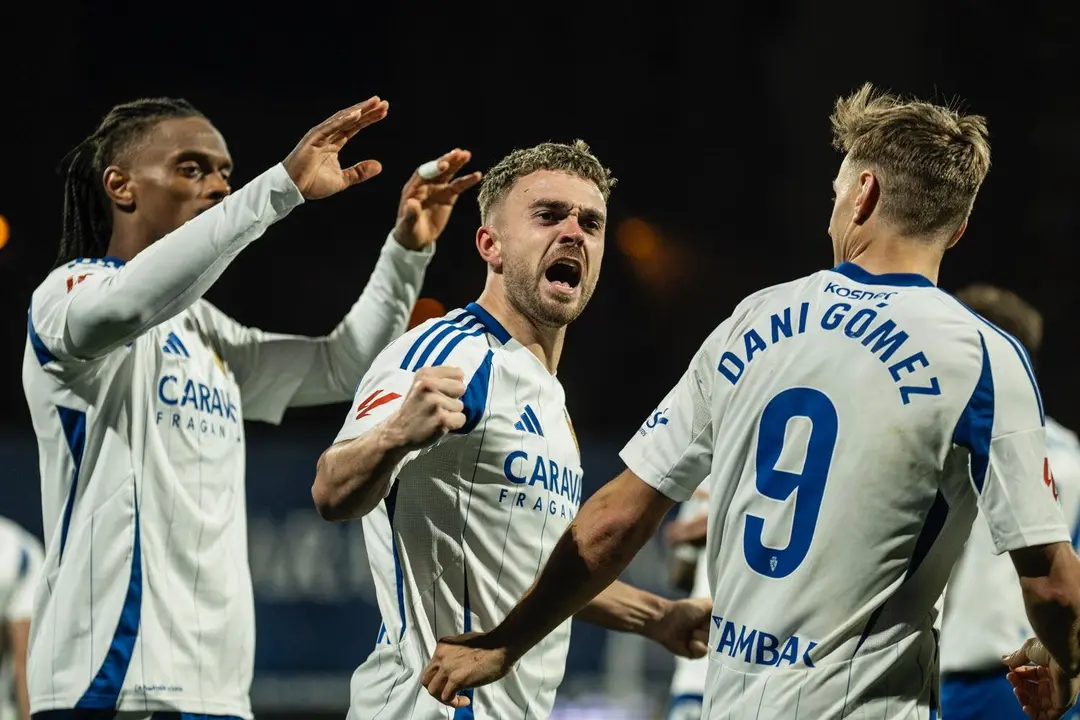 Sober&oacute;n y Dani G&oacute;mez con el Real Zaragoza / Marcos Cebri&aacute;n