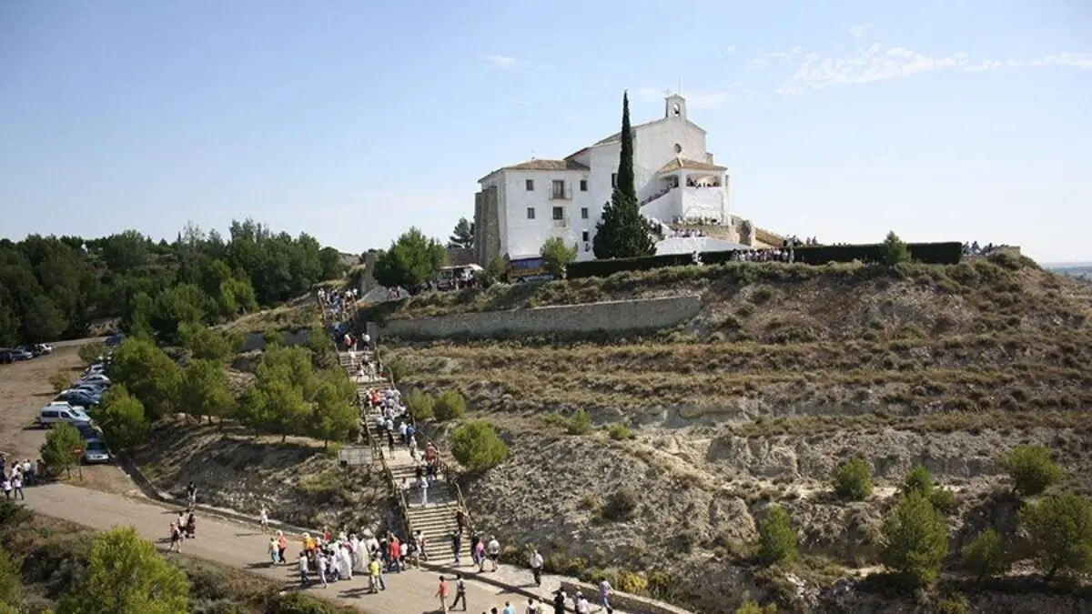 Emita de la Virgen del Salz, en Zuera.