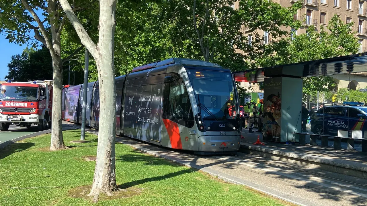 La polic&iacute;a ha acordonado la zona. / HOY ARAG&Oacute;N