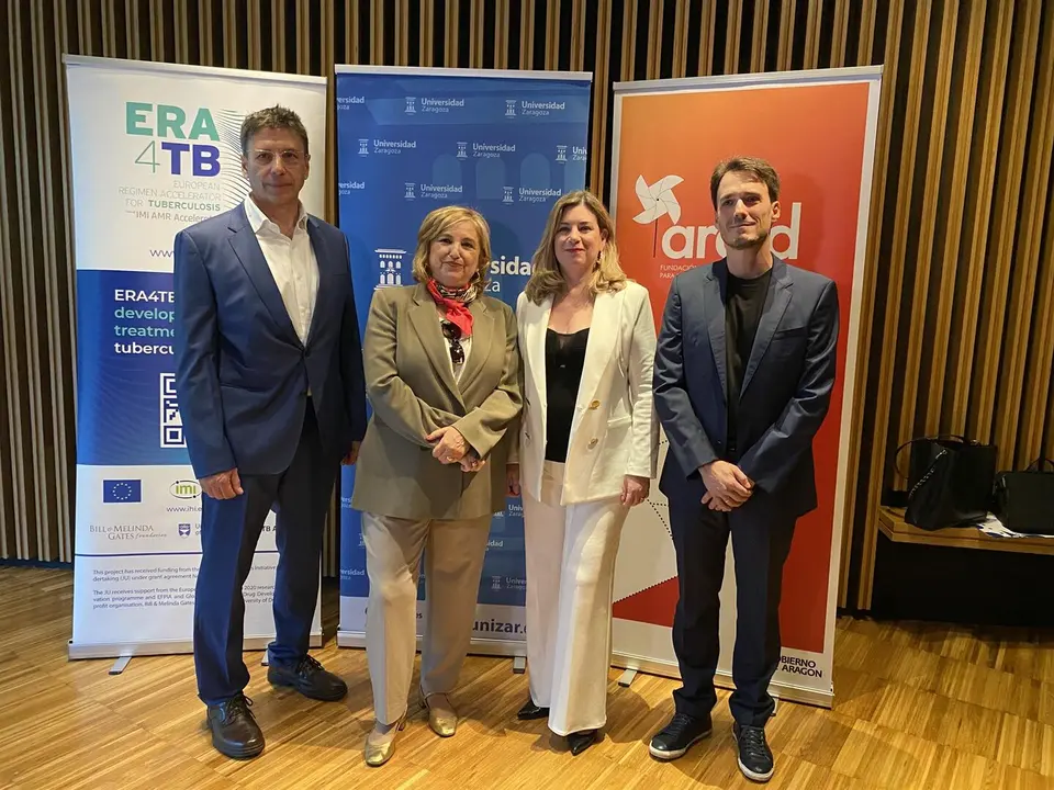 La consejera de Ciencia, Empleo y Universidades del Gobierno de Arag&oacute;n, Claudia P&eacute;rez Forni&eacute;s, en la inauguraci&oacute;n del Encuentro ERA4TB. / DGA.