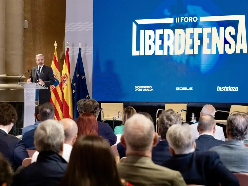 El presidente Jorge Azc&oacute;n participa en el II Foro Liberdefensa. / Fabi&aacute;n Sim&oacute;n