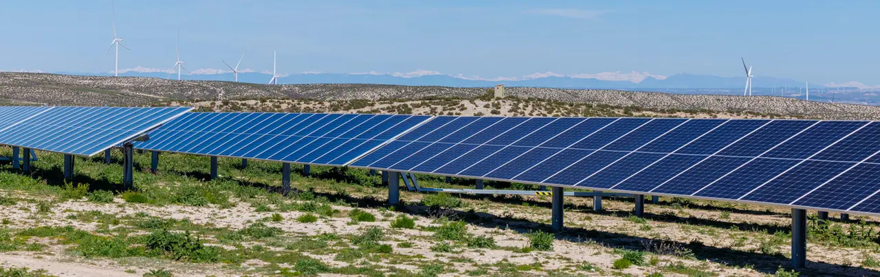 Nueva planta fotovoltaica en Zaragoza.