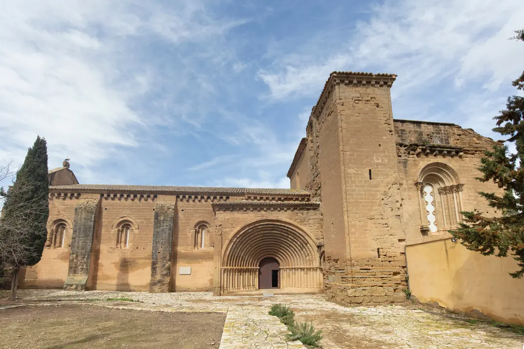EuropaPress_6744209_exterior_real_monasterio_santa_maria_sijena_23_mayo_2025_sijena_huesca