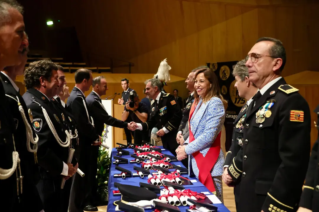 La alcaldesa Natalia Chueca celebra el D&iacute;a de la Patrona de la Polic&iacute;a Local de Zaragoza. /AZ