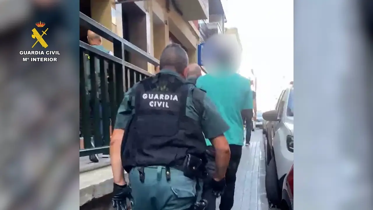 Detenci&oacute;n de los implicados en el atropello mortal a un ciclista en Villamayor (Zaragoza).
- GUARDIA CIVIL