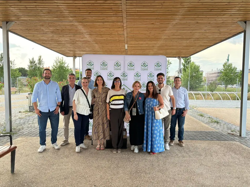 Acto de colocaci&oacute;n de la primera piedra en Residencial Los Nogales / LUJAMA Grupo Inmobiliario