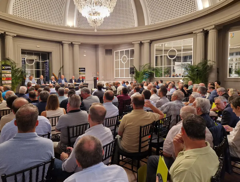 Asamblea de clausura.