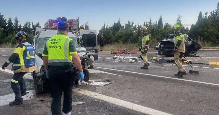 El suceso ha tenido lugar en la carretera A-1213. / GUARDIA CIVIL