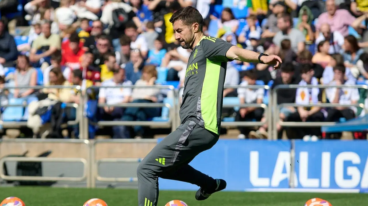 Gabi Fern&aacute;ndez durante un entrenamiento en La Romareda / Real Zaragoza