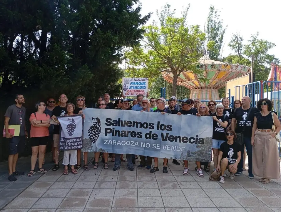 Concentracion de la Plataforma Salvemos los Pinares de Venecia
- LA PLATAFORMA SALVEMOS LOS PINARES DE VENECIA